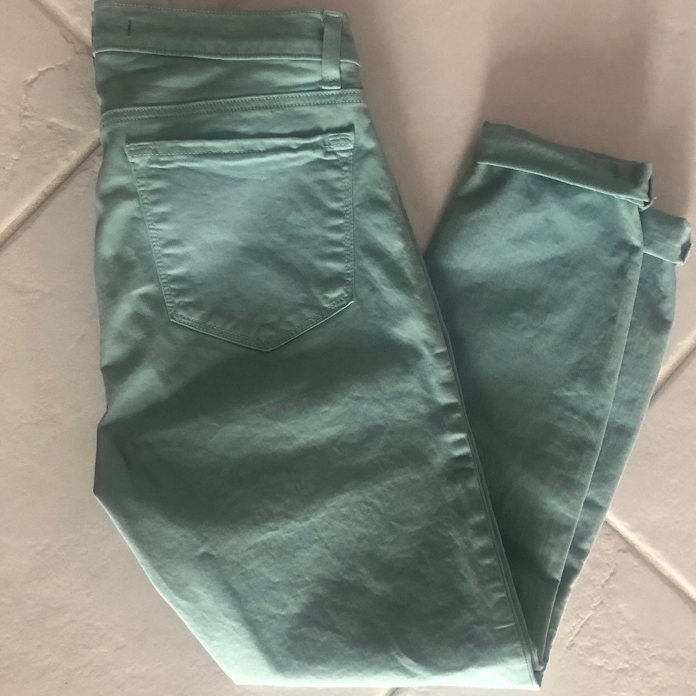J BRAND JUNIPER CAPRI JEANS MADE IN CALIFORNIA